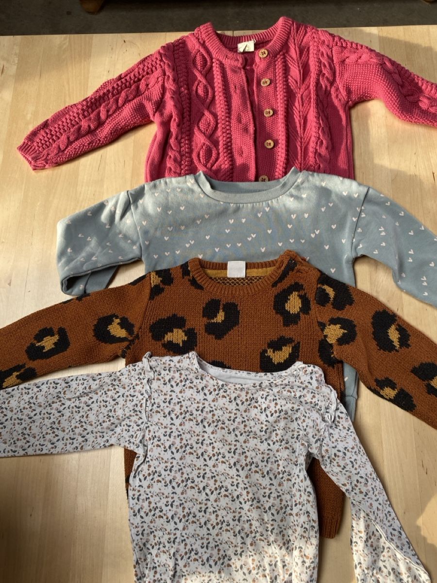 Lotti & Set di vestiti: Pulloverset Mädchen 13 Stück !!  – Usato da Reutigen venduto da ella.vintage 2