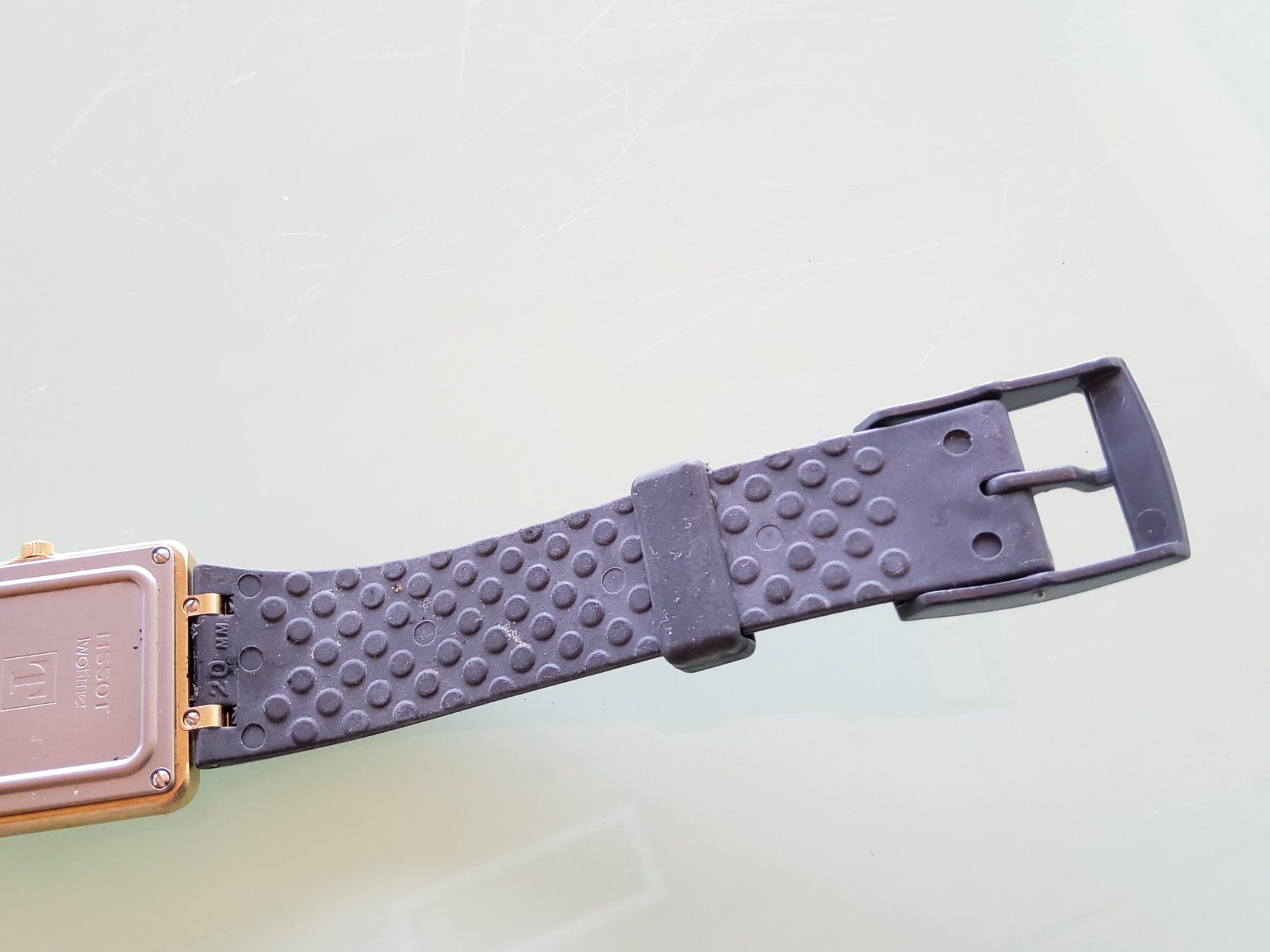 Tissot Montres: Montre bracelet Tissot Twotimer  – Défectueux à Malleray par Broc-Mo 7
