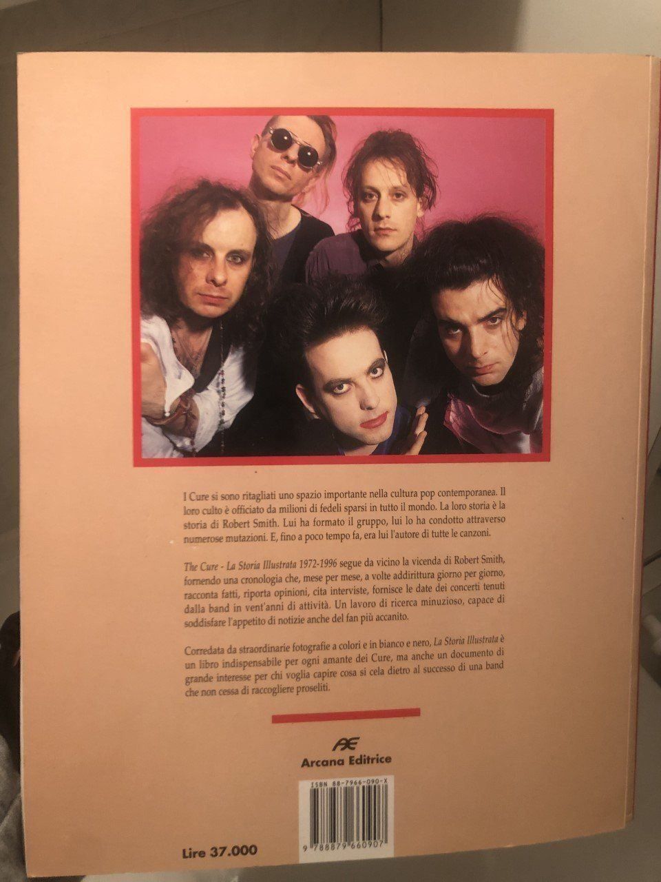 Libri: The Cure La Storia Illustrata Libro – Usato da Caslano venduto da campo_santo 1