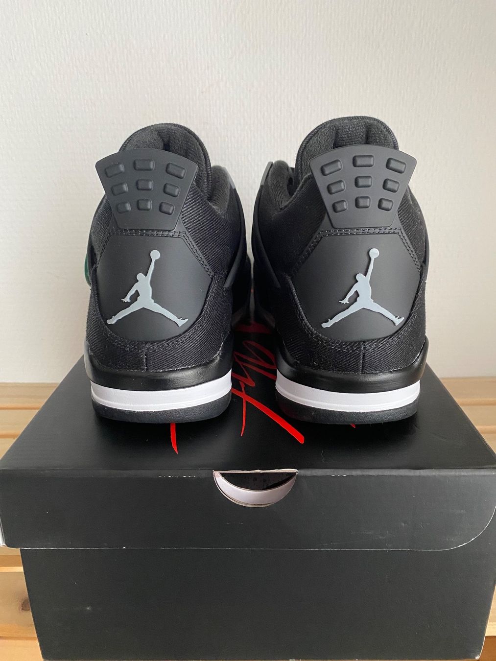 Jordan Scarpe da uomo: Jordan 4 Black Canvas / EU 42,5 – Nuovo e nell'imballaggio originale da Abtwil SG venduto da PauloDybala10 3