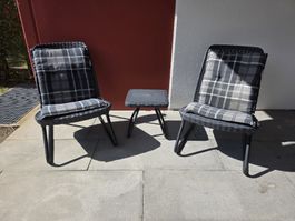Sehr bequeme Rattan Stühle und Tisch - gebraucht