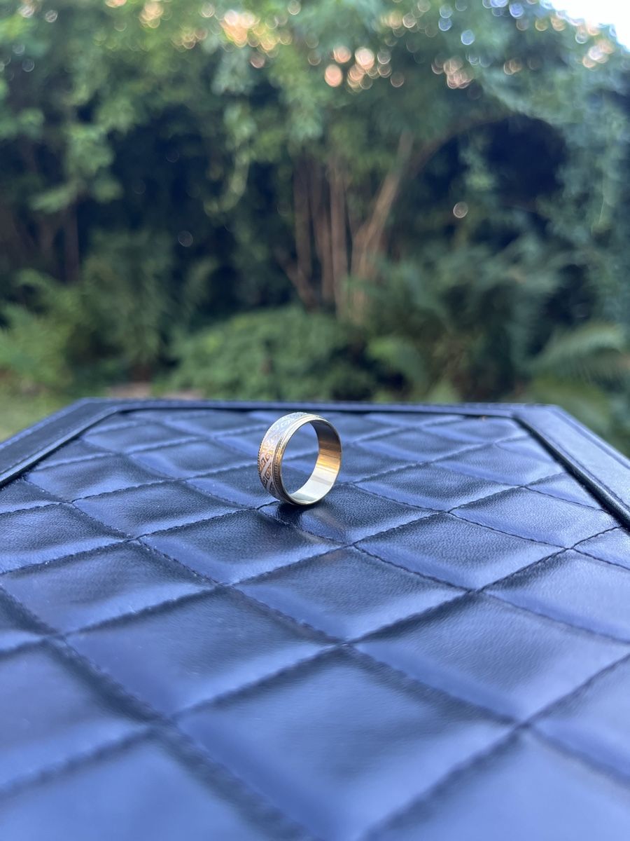 Ringe: Ring auf Edestahl mit silbrigen Muster Grösse 17mm – Neu (gemäss Beschreibung) aus Tägerwilen von Alexander716