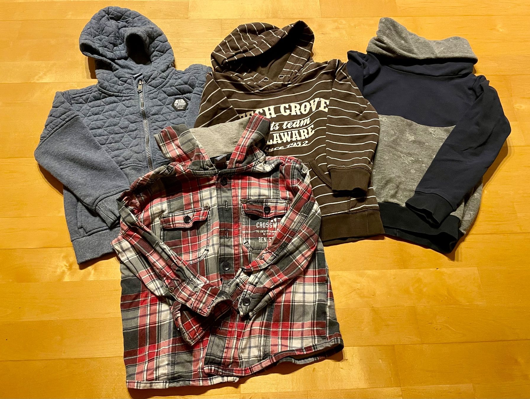 Lotti & Set di vestiti: Kleiderpaket Gr 104 Herbst/ Winter – Usato da Hüntwangen venduto da fra_7nd2 2