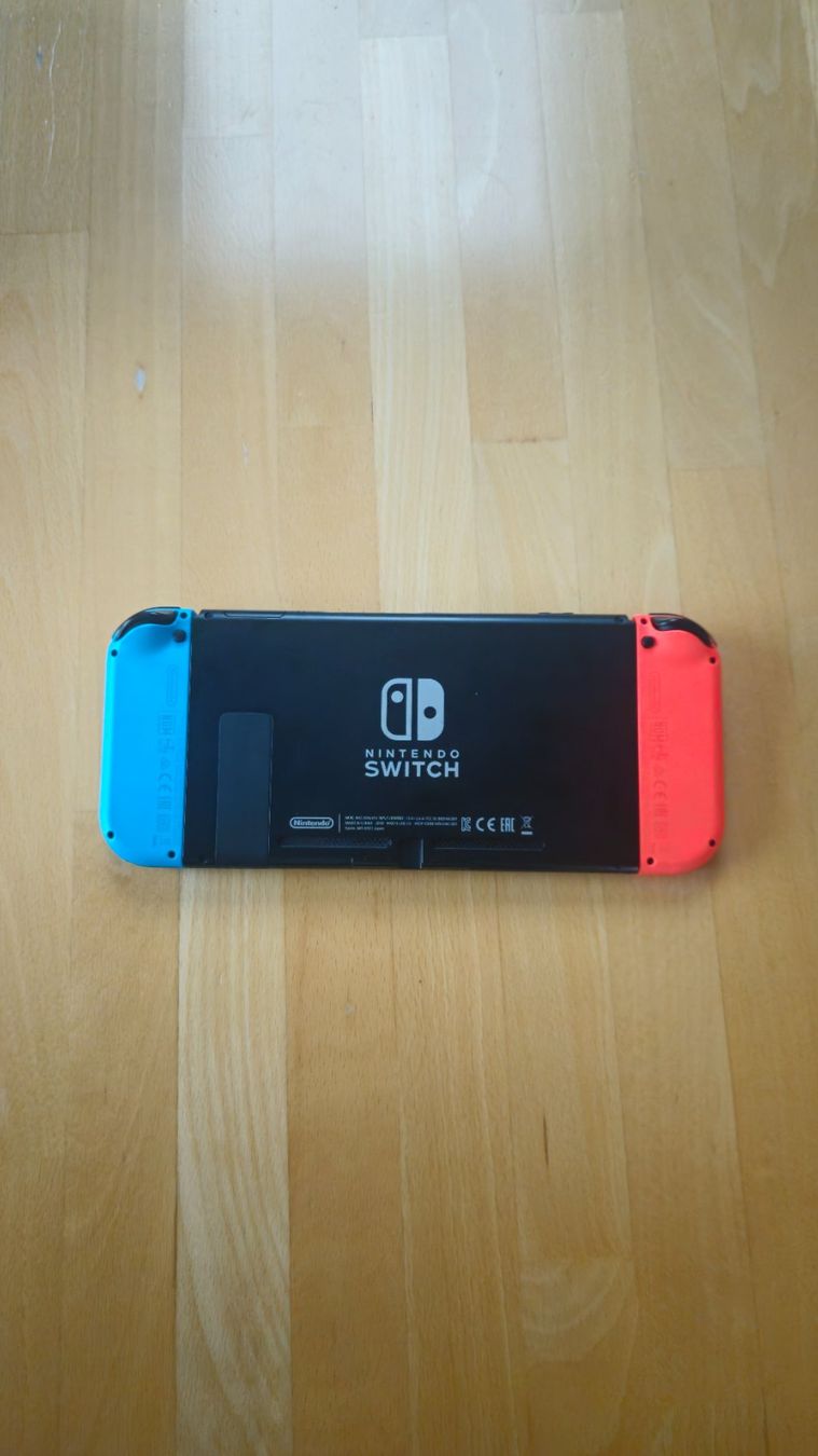 Nintendo Console: Nintendo Switch mit Zubehör – Usato da Grossdietwil venduto da resu67 7