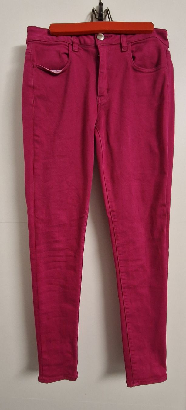 American Eagle Pantaloni: American Eagle Hose – Usato da Itingen venduto da Claudia.E