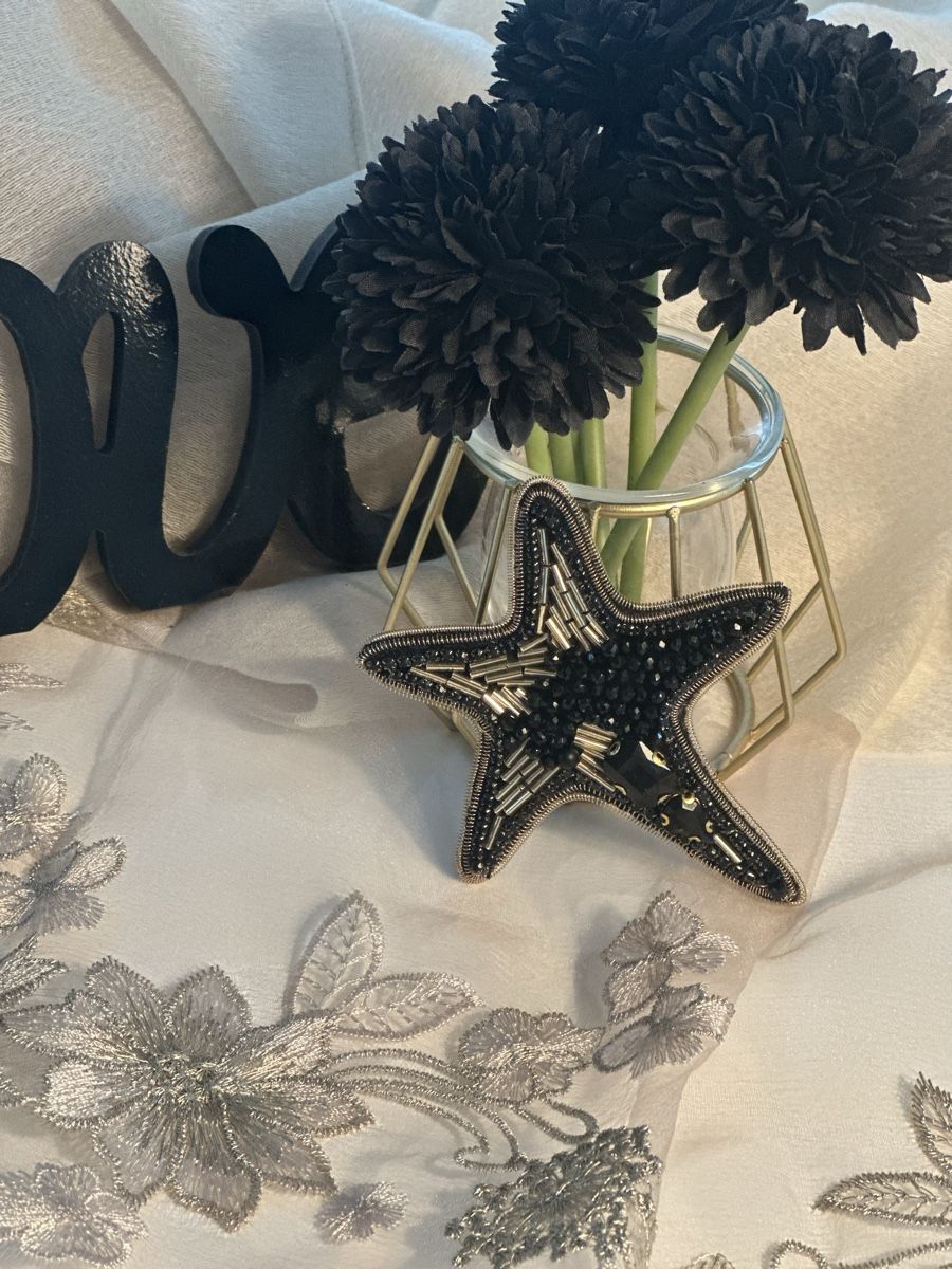 Spille & Fermagli: Elegant Star Brooch, Handcrafted, Beaded Accessory – Nuovo (secondo la descrizione) da Oftringen venduto da Eylem79 4