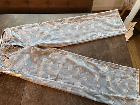 Neue jeanshose von Chicorée sommerlich