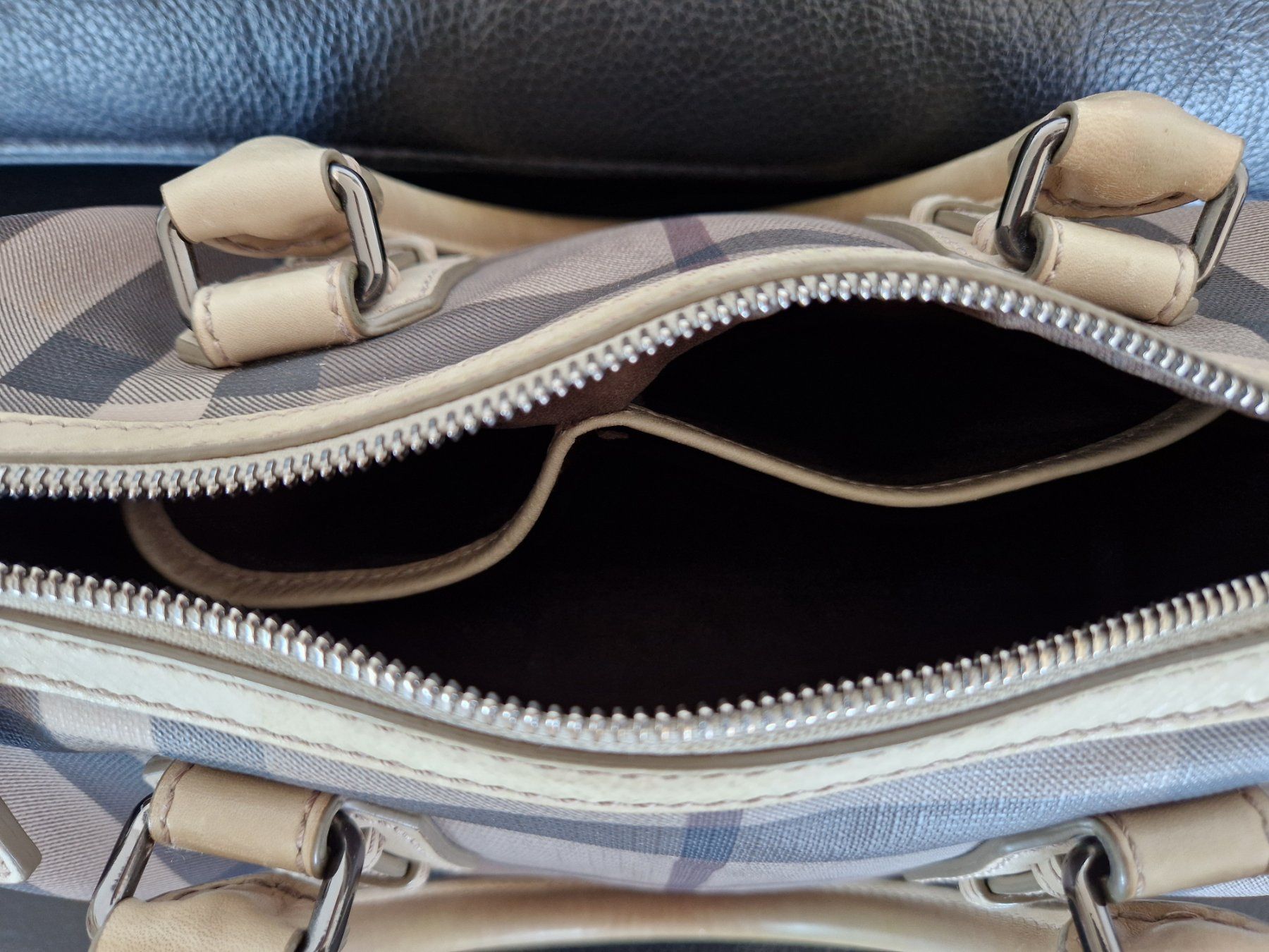 Burberry Taschen für Damen: Sac à main Bowling Burberry + compagnon assorti – Gebraucht aus Jongny von Nico667 4