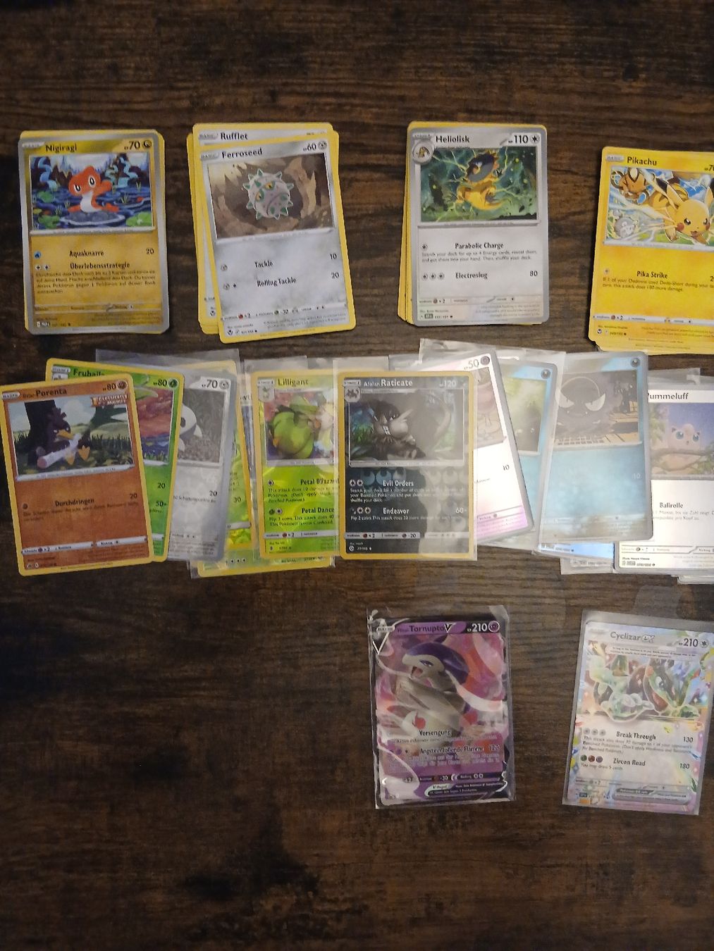 Pokémon Sammelbilder & Trading cards: Pokemon Karten x100 diverse Motive und set  – Neu (gemäss Beschreibung) aus Biel/Bienne von cia_2y2y 1