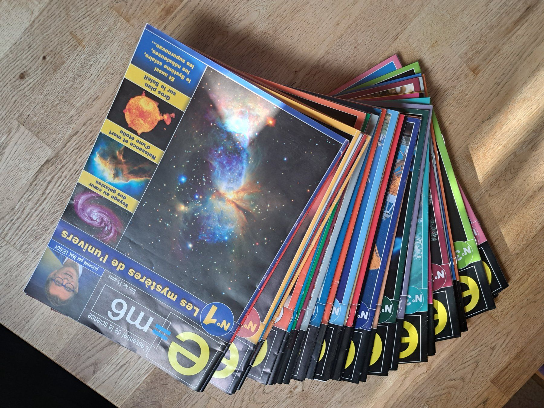 Alle DVDs: Lot "E = M6" DVD + Cahiers – Gebraucht aus Cortaillod von Deltona14 4