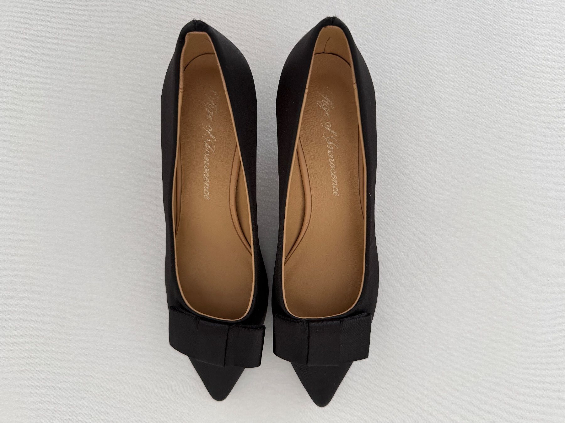 Scarpe da donna: Age of Innocence Satin Schuhe – Nuovo (secondo la descrizione) da Pfäffikon SZ venduto da Redwulf34 4