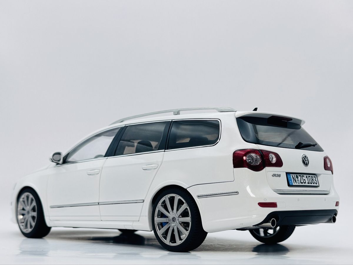 Volkswagen Modellini d'auto: 1:18 VW Passat R36 NZG – Nuovo (secondo la descrizione) da Baar venduto da Cai 7