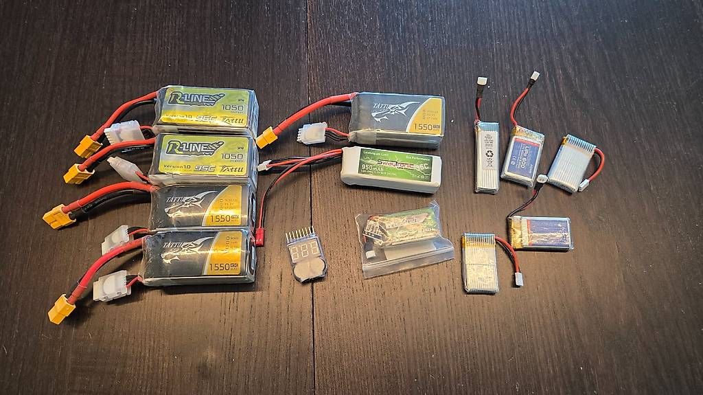 RC Modellbau: Grosses FPV-Drohnen Set – Gebraucht aus Ermenswil von D3Troy 4