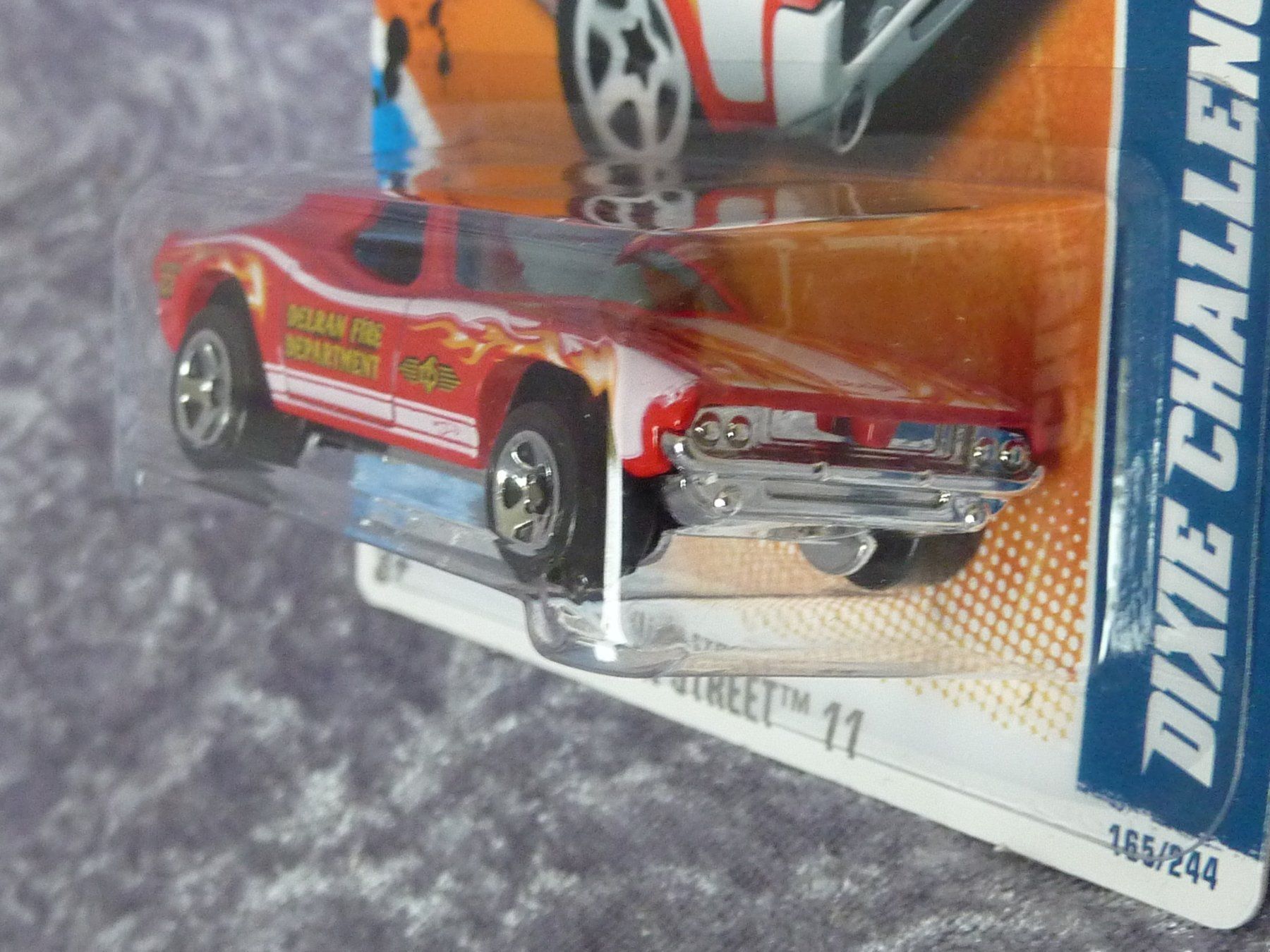 Hot Wheels Modellini d'auto: Dixi Challenger 1:64 – Nuovo e nell'imballaggio originale da Dürrenäsch venduto da modellautos4you 2