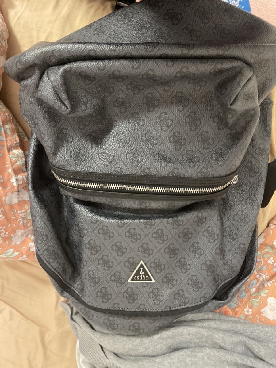 Guess Rucksäcke: Guess Rucksack – Neu (gemäss Beschreibung) aus Einsiedeln von sha_86wg 1