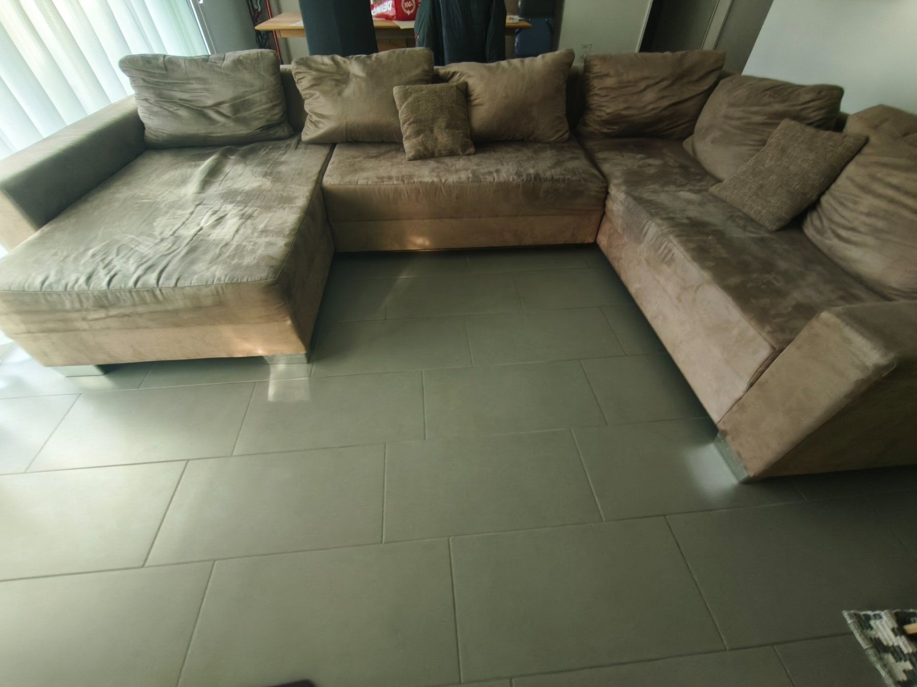 Divani: Wohnlandschaft Sofa mit Ottomane, top Zustand, CHF 300 – Usato da Pfungen venduto da rap_cy29 3