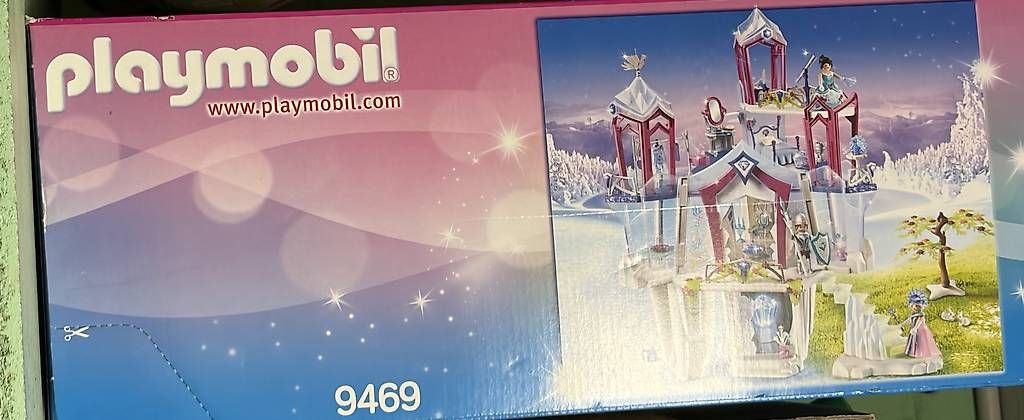 Spielzeuge: Playmobil Eisschloss – Gebraucht aus Arisdorf von hasi78