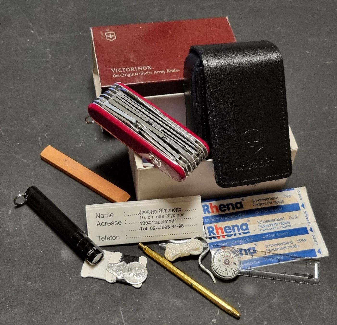 Victorinox Taschenmesser: Victorinox retro complete kit new – Neu und originalverpackt aus Prilly von azm_t9nd