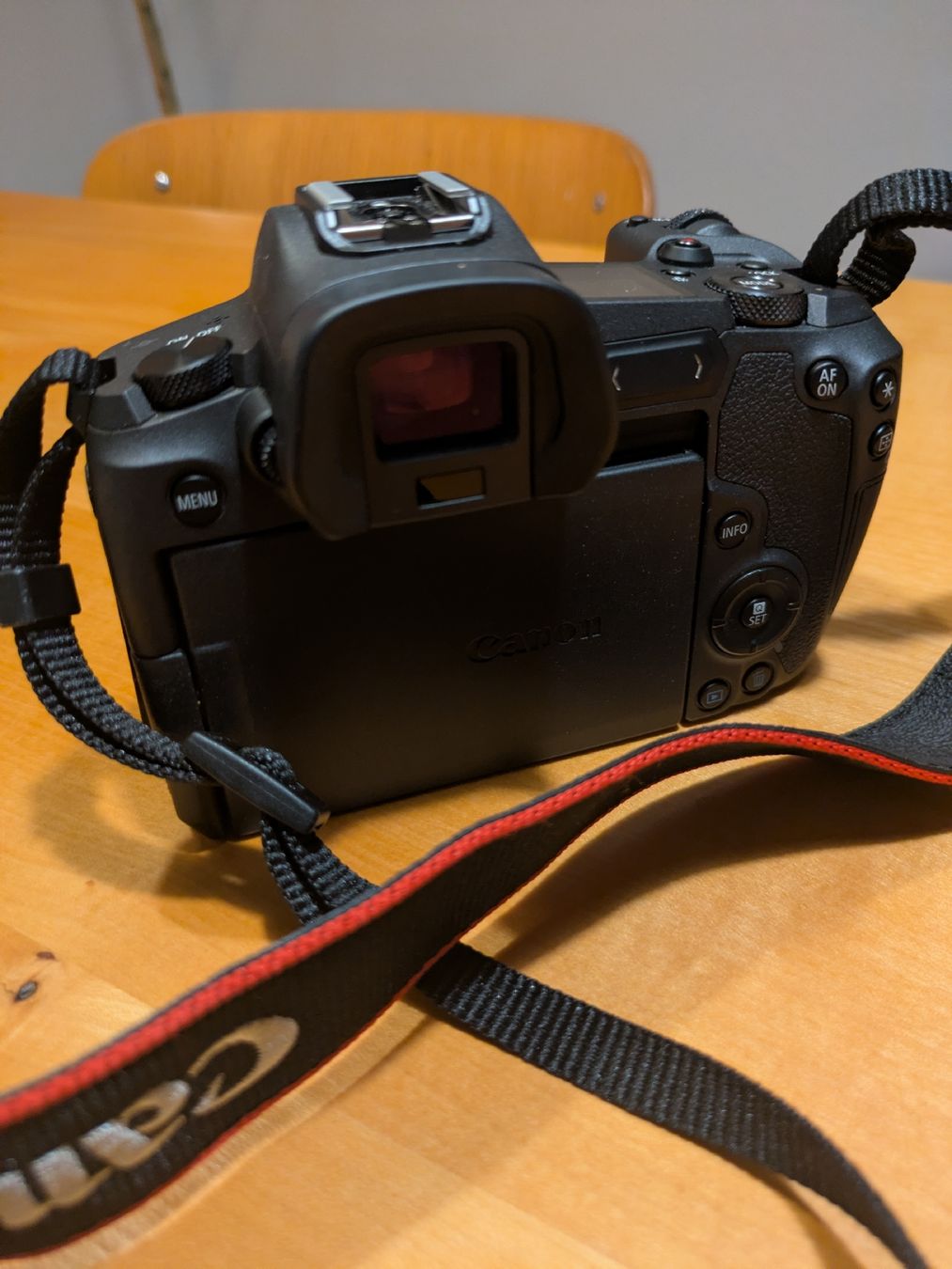 Canon Appareil photo: Canon EOS R Digitalkamera – D'occasion à Bern par Punjabi 1