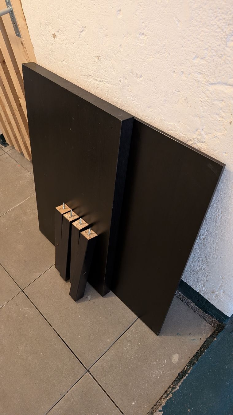 Ikea TV Möbel: Ikea Lack TV Table black – Gebraucht aus Zürich von Arma_