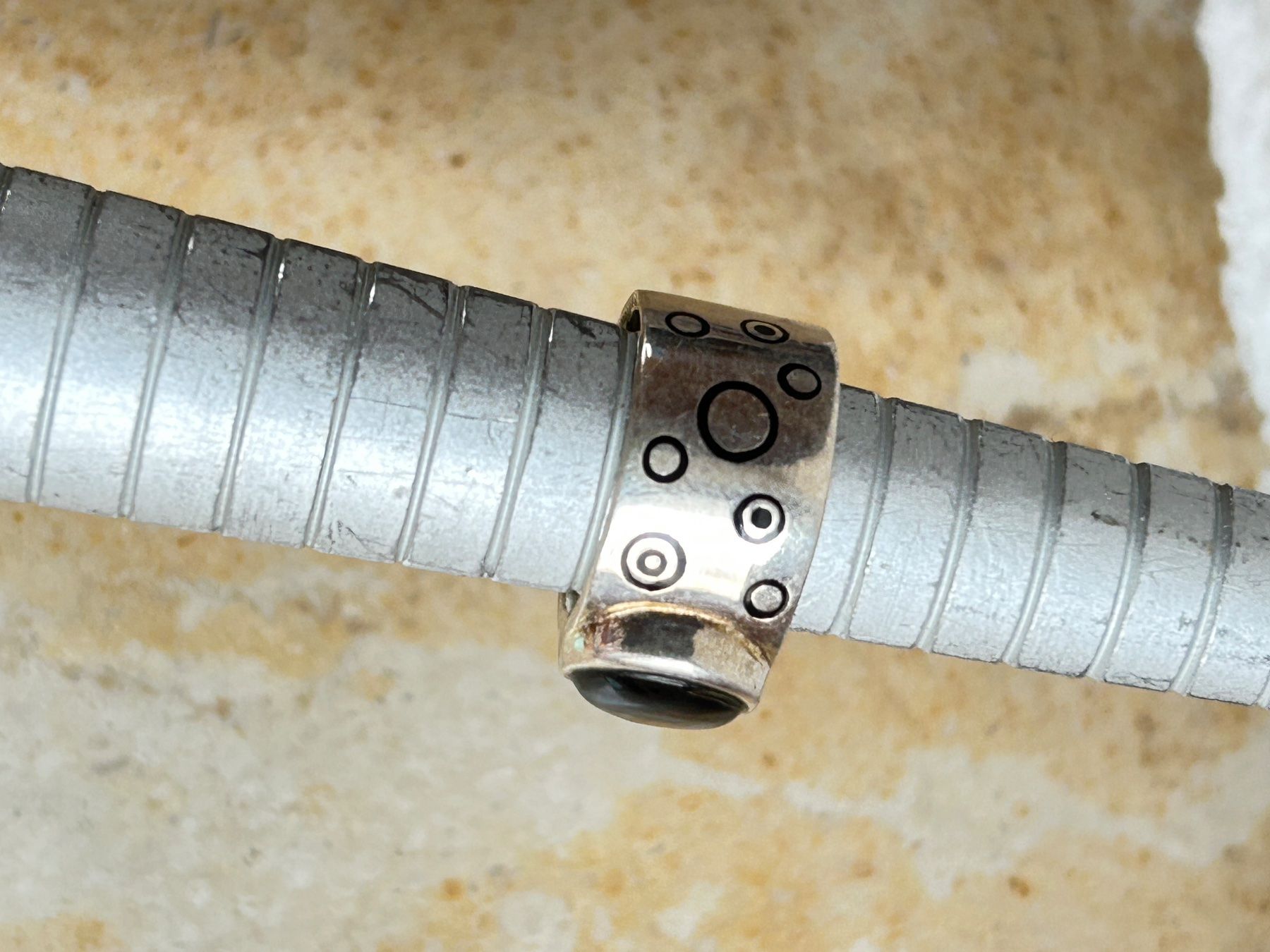Ringe: Silberring mit Muschel happy (53) – Gebraucht aus Dittingen von Bijoubelle 5