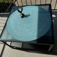 Metallisch mit schönem Glasplatten Design/türkis 80x80cm
