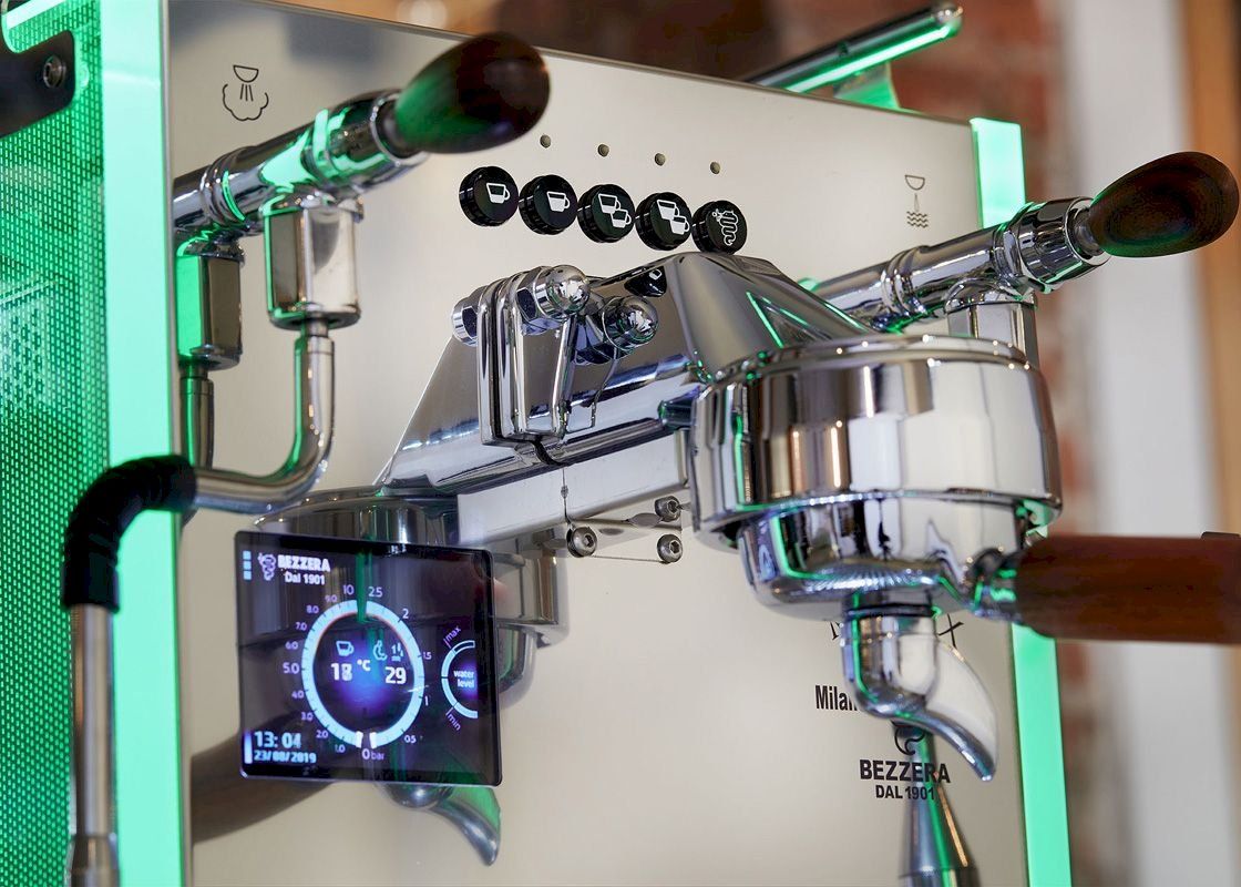 Machines à café & Machines à expresso: Bezzera Matrix DE Espressomaschine RGB – Neuf avec emballage d'origine à Bottighofen par zaap 2