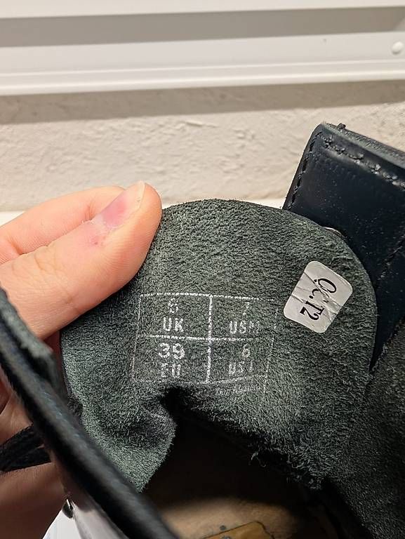 Herrenschuhe: docmartens schwarz grösse 39 – Gebraucht aus Kiesen von Laura._ 3