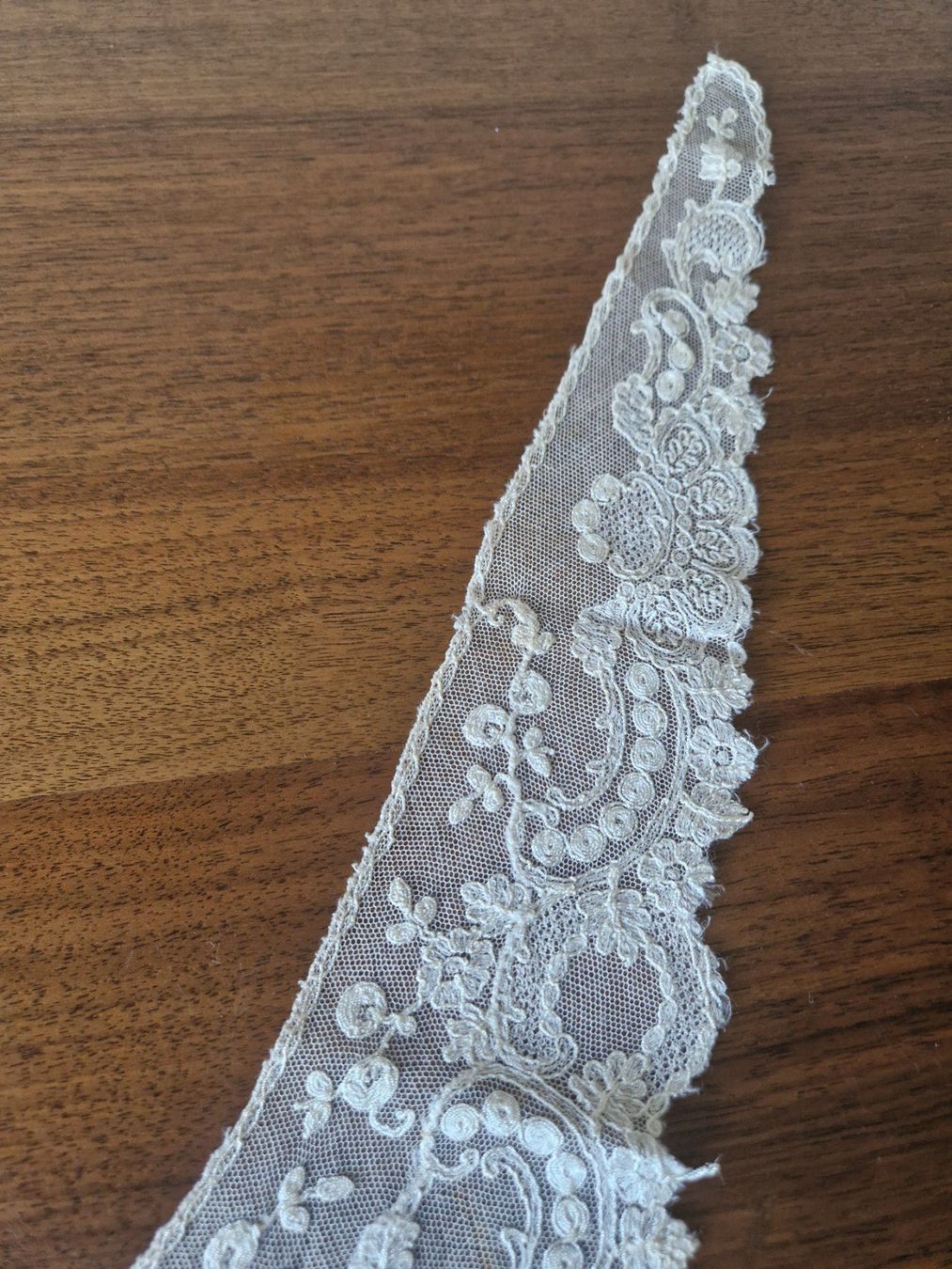 Tessuti: Spitzenkragen ,Tüllspitze, Antik – Usato da Bern venduto da Antikbatik 6