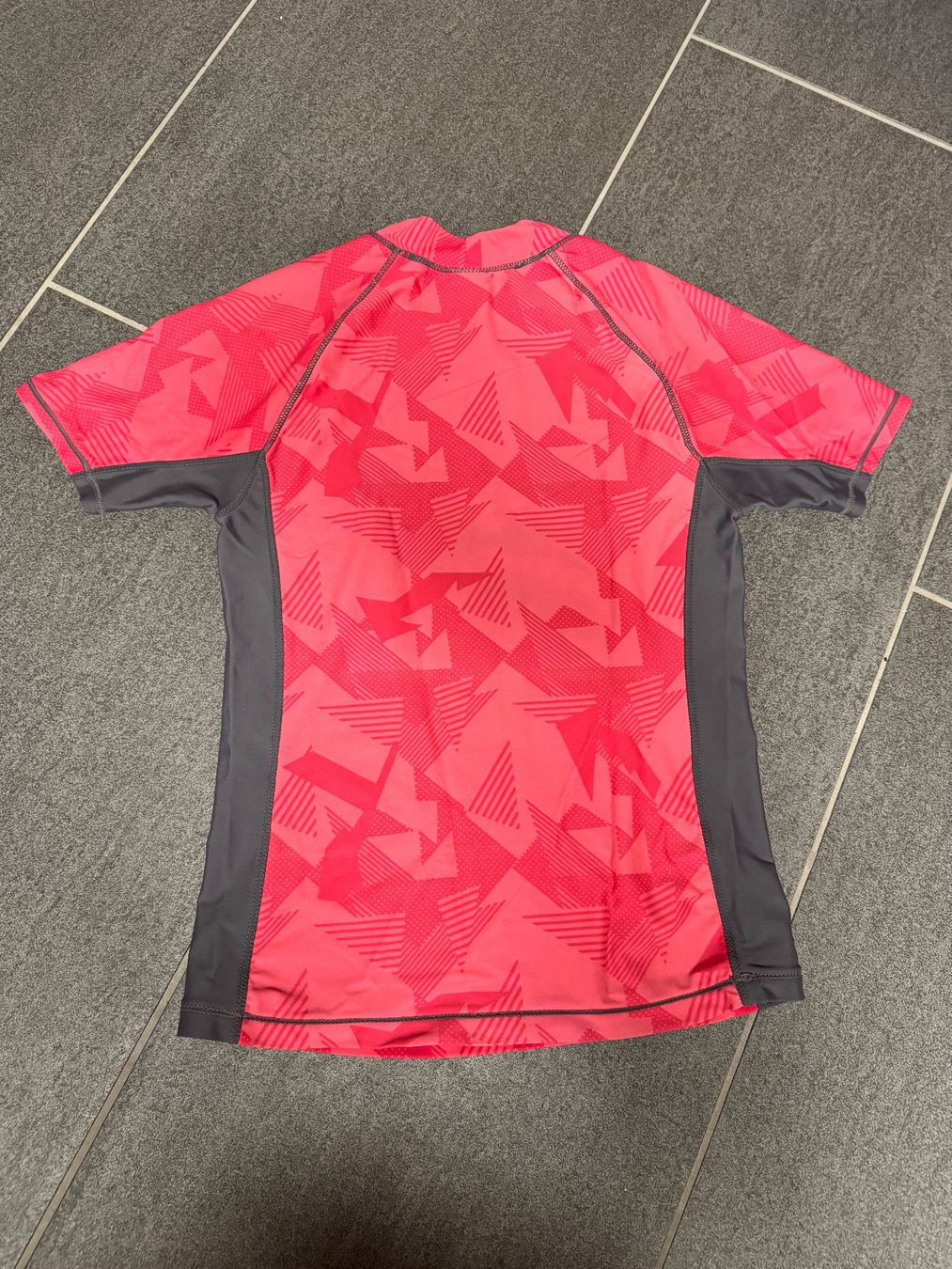 Camicie, T-shirt & Polo: UV-Badeshirt – Usato da Illnau venduto da ani_5ykv 1