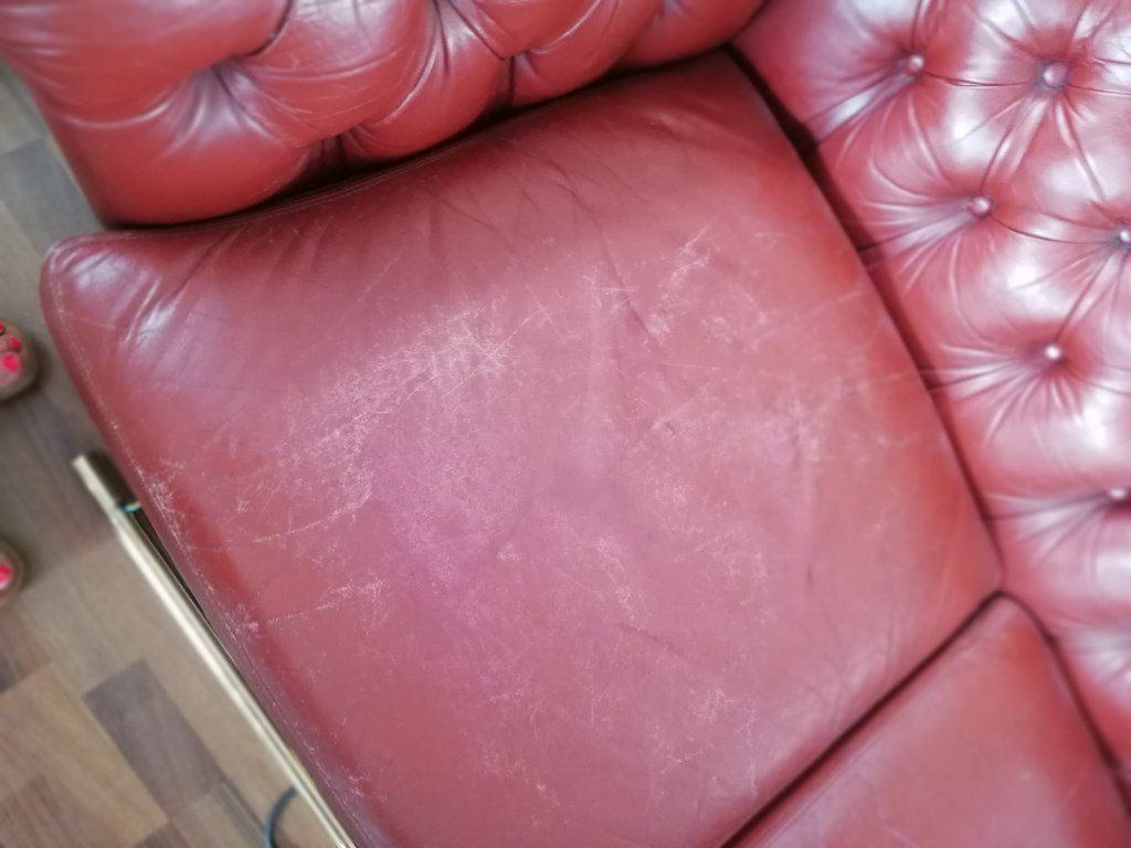 Chesterfield Divani: Chesterfield Sitzgruppe – Usato da Uster venduto da walderk 1