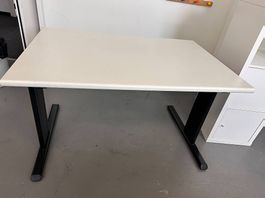 Bürotisch