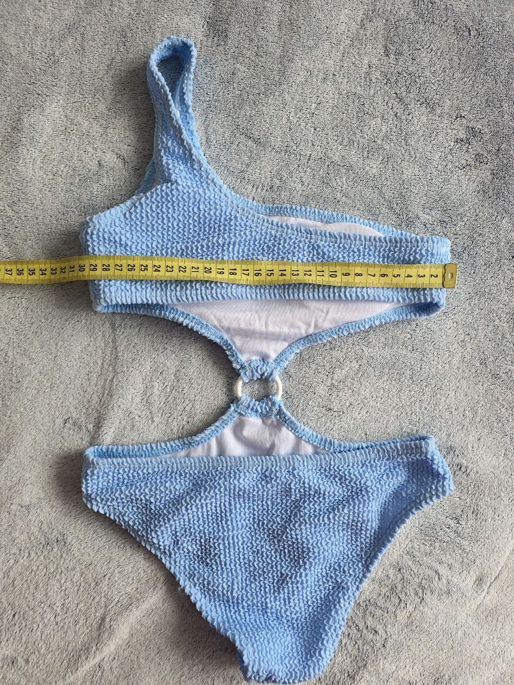 Shein Costumi da bagno & Bikini: hellblauer Badeanzug mit Cut-Out, Gr. 140 – Nuovo e nell'imballaggio originale da St Gallen venduto da vir_5kgt 2