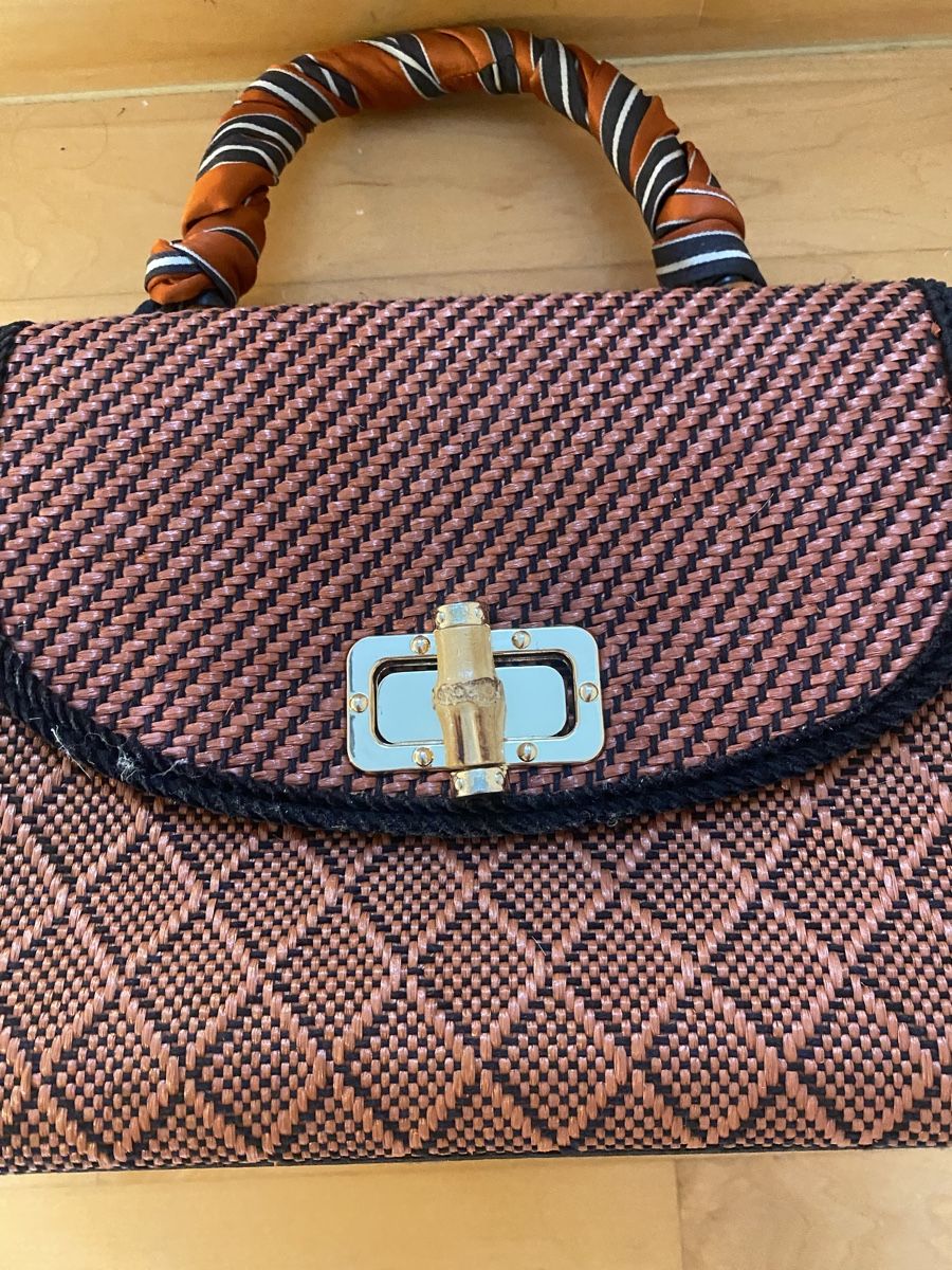 Taschen für Damen: Via MailTasche Handtasche braun mit Schultergurt – Gebraucht aus Alosen von .AMEA. 3