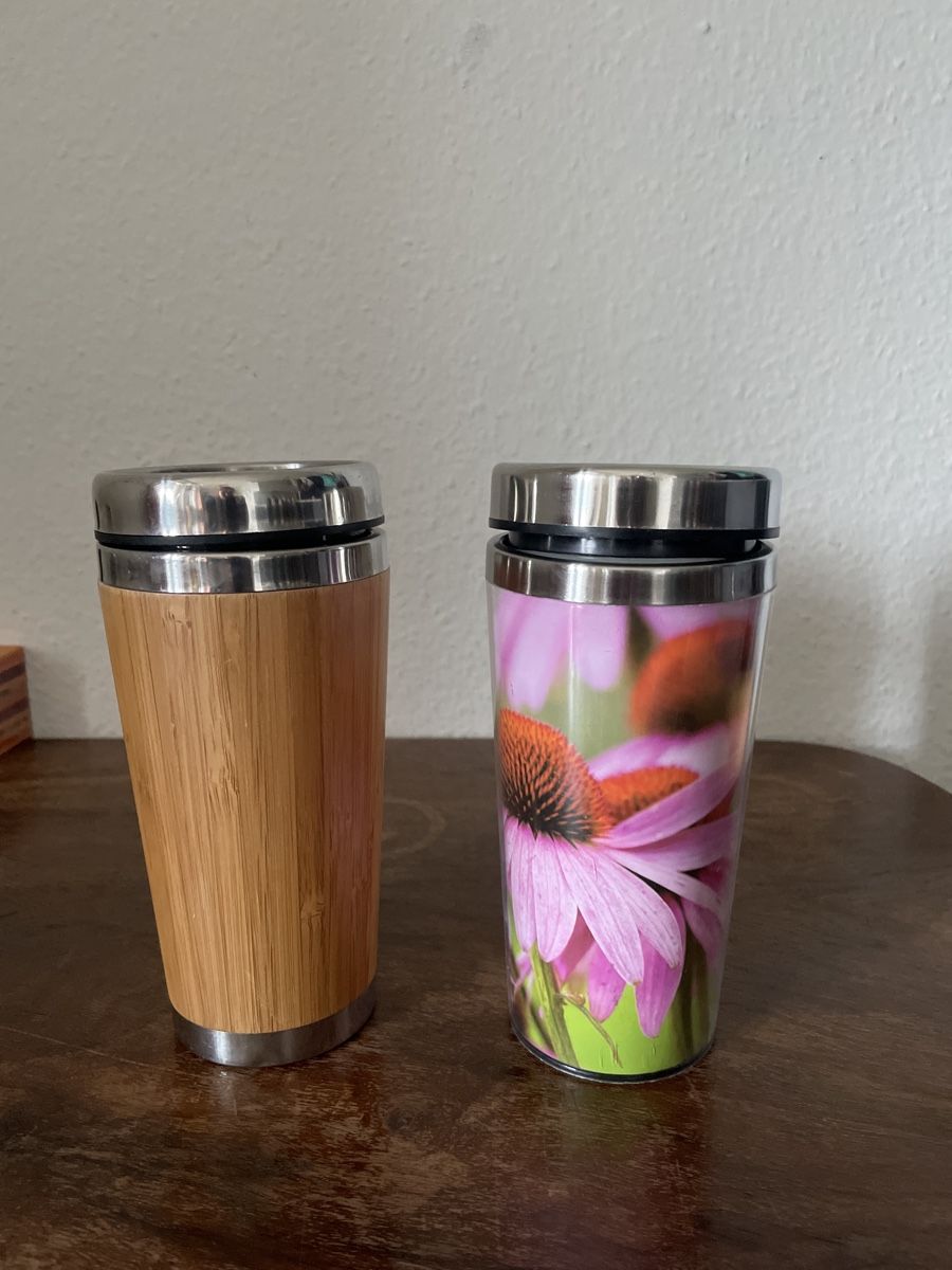 Tazze: Kaffee oder Tee Becher – Usato da Basel venduto da Blumi_13 1