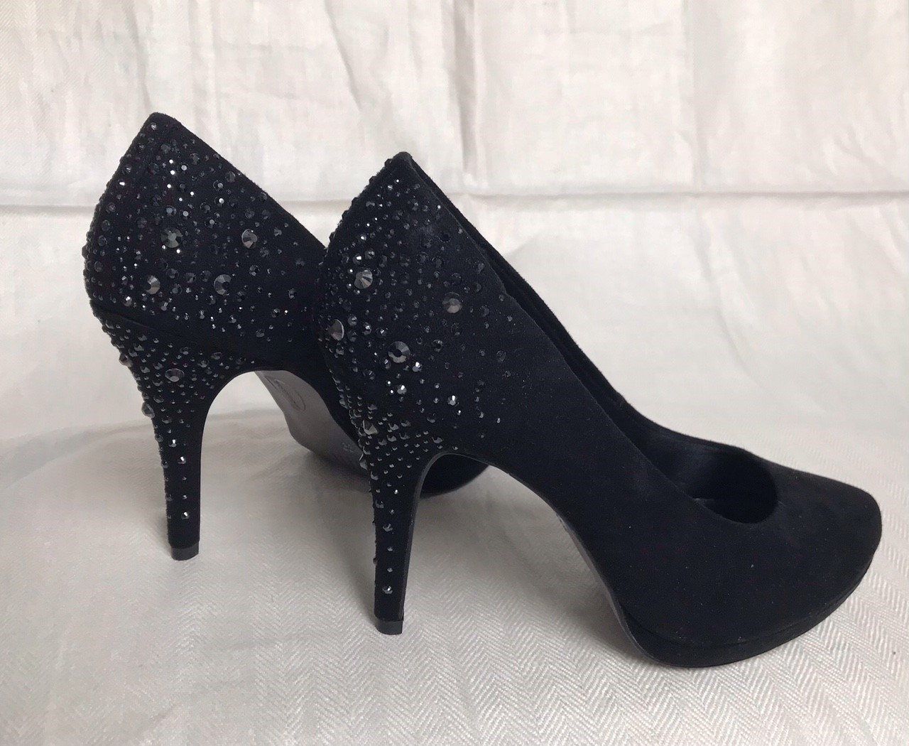 Graceland Scarpe da donna: Schwarze Pumps, Grösse 39, mit Strasssteinen – Usato da Leutwil venduto da ricare-2h 1
