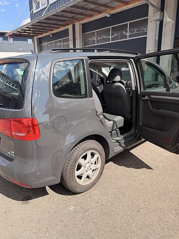 Automobili: Volkswagen Touran  – Usato da Neuchâtel venduto da Karl_M 2