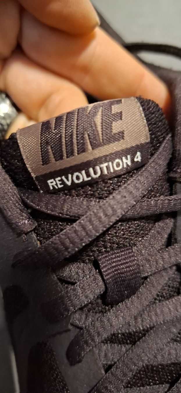 Nike Scarpe da uomo: Nike Revolution, Gr. 40,5 – Usato da Nunningen venduto da Quandor 1
