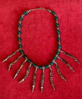 Collier vintage avec perles vertes, Unique et élégant!