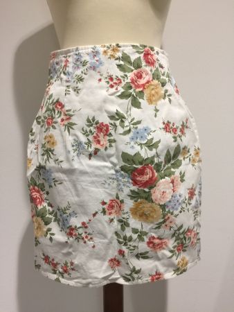 Vintage C & A Jupe weiss mit grossen Blumen blau rosa Gr 40
