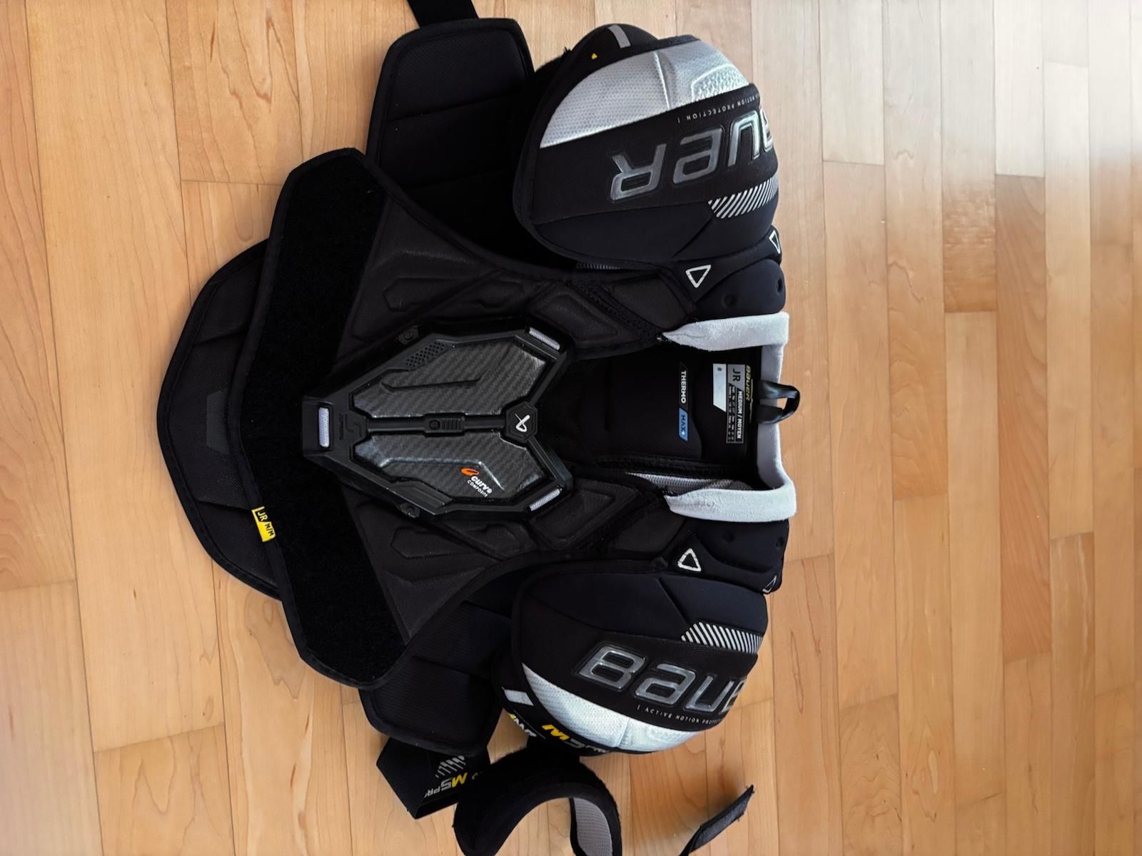 Bauer Protections: Bauer Supreme M5 Pro Brustpanzer Grösse JR Medium – D'occasion à Zürich par Prophil1 3