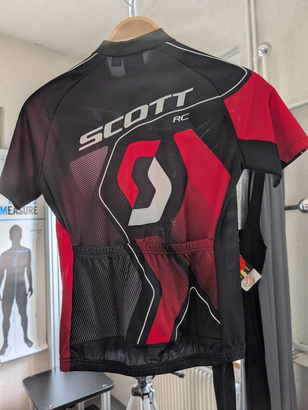 Scott Scarpe, pantaloni & magliette da ginnastica: Velotrikot Gr 152, neu – Nuovo (secondo la descrizione) da Kirchberg SG venduto da kar_5rtl 1