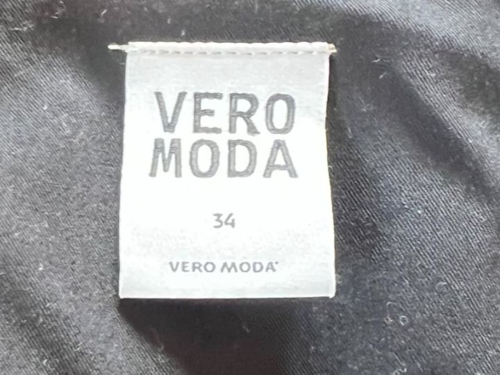 Vero Moda Jacken: VERO MODA, Damen Blazer, Gr. 34, Schwarz – Gebraucht aus Worb von farben20zauber 2