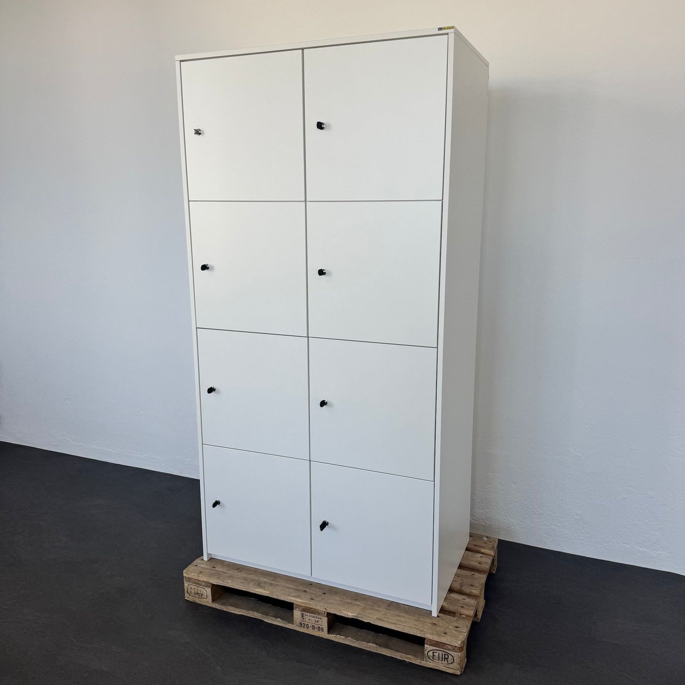 Armadi: Palmberg Prisma 2 Lockerschrank - 8 Abteile – Usato da Schönenwerd venduto da mcofficeshop 4
