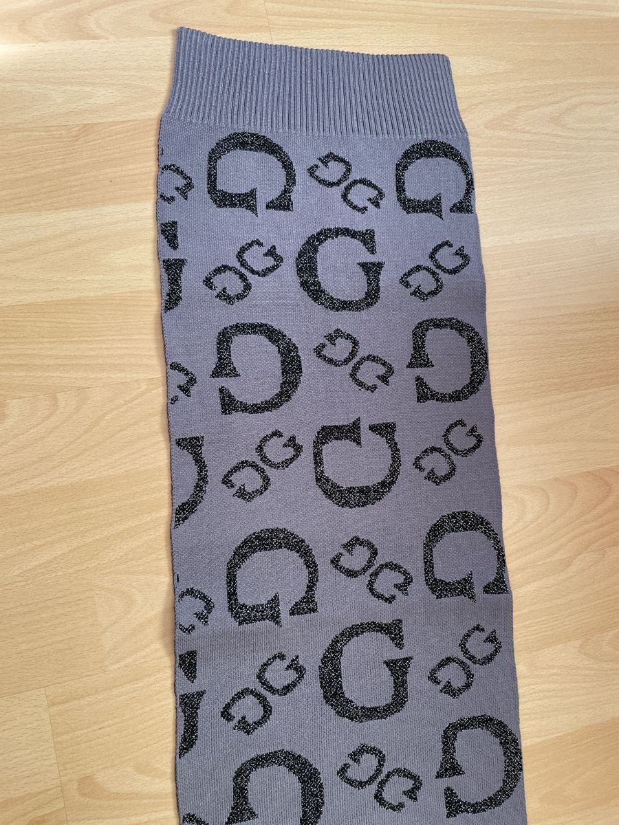 Guess Foulard & Sciarpe: Schal Guess neu – Nuovo (secondo la descrizione) da Frenkendorf venduto da Pinda4402