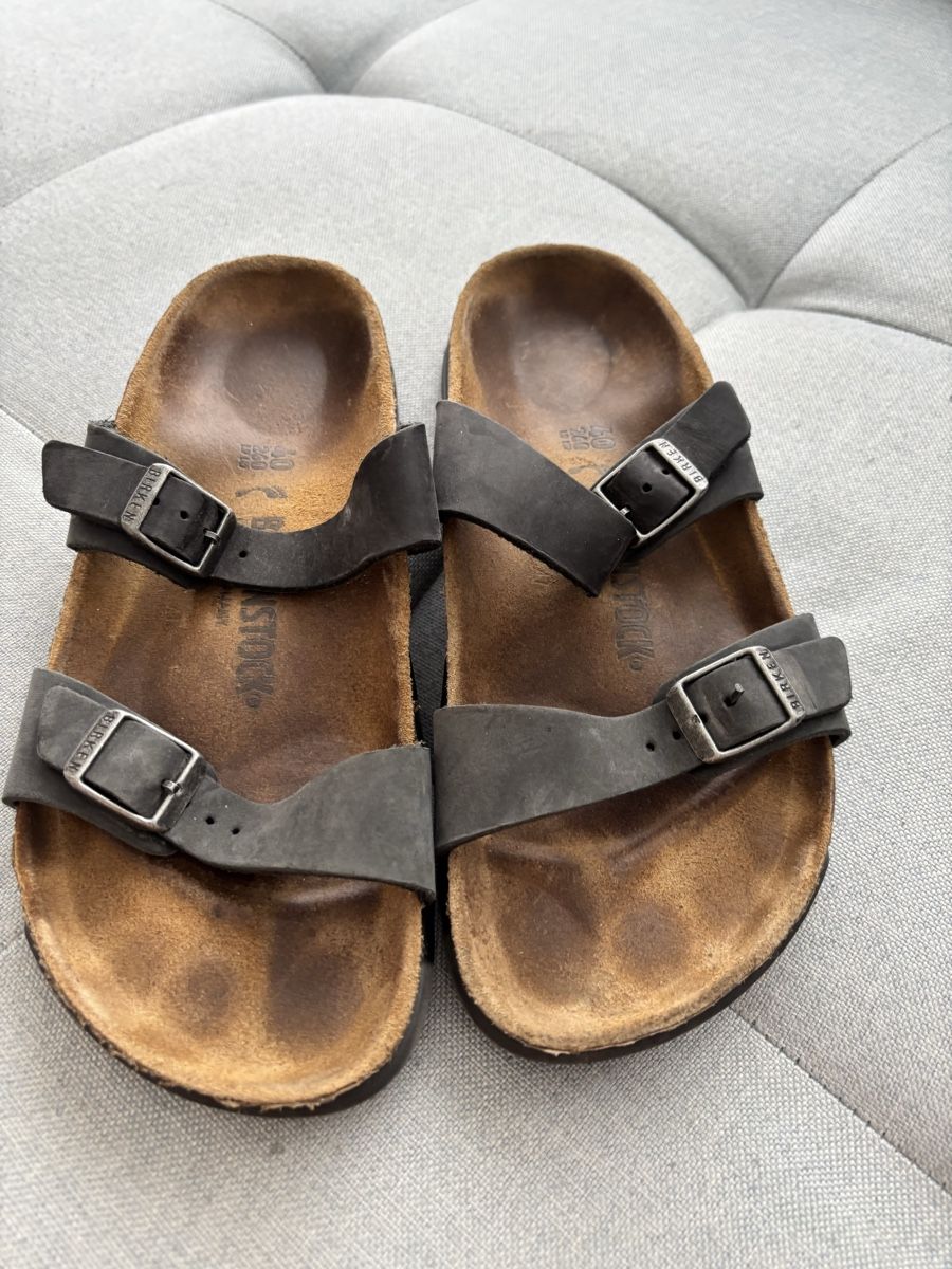 Birkenstock Chaussures hommes: Birkenstock .  Grosse 40. Made in Germany. – D'occasion à Brügg BE par rah_mqh8