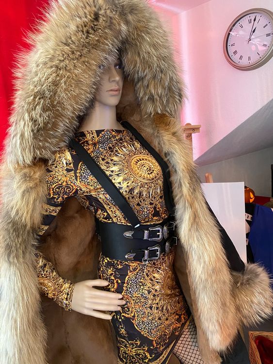 Toller Parka mit XXL Echtpelz kapuze M Kaufen auf Ricardo