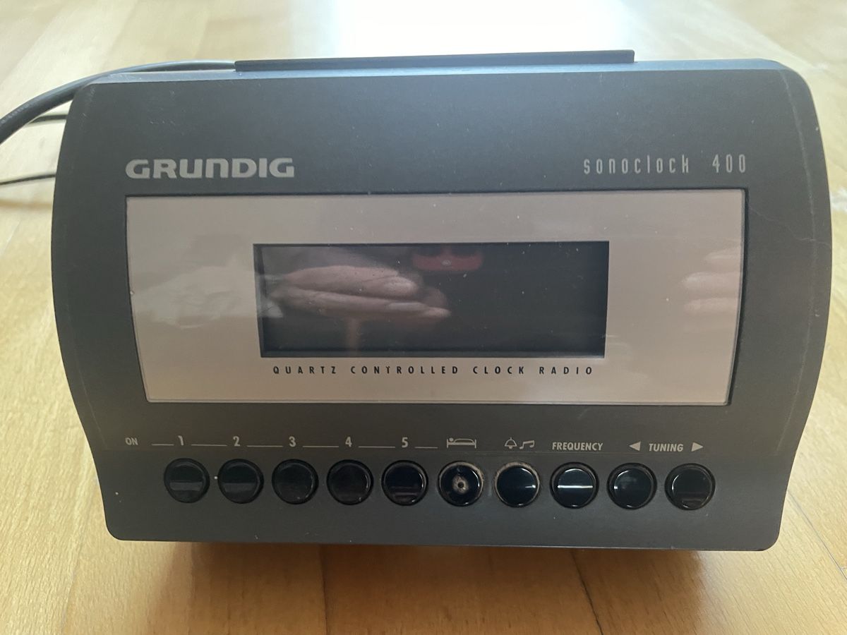 Sveglie: Wecker Radio Grundig – Usato da Münsingen venduto da nerv11