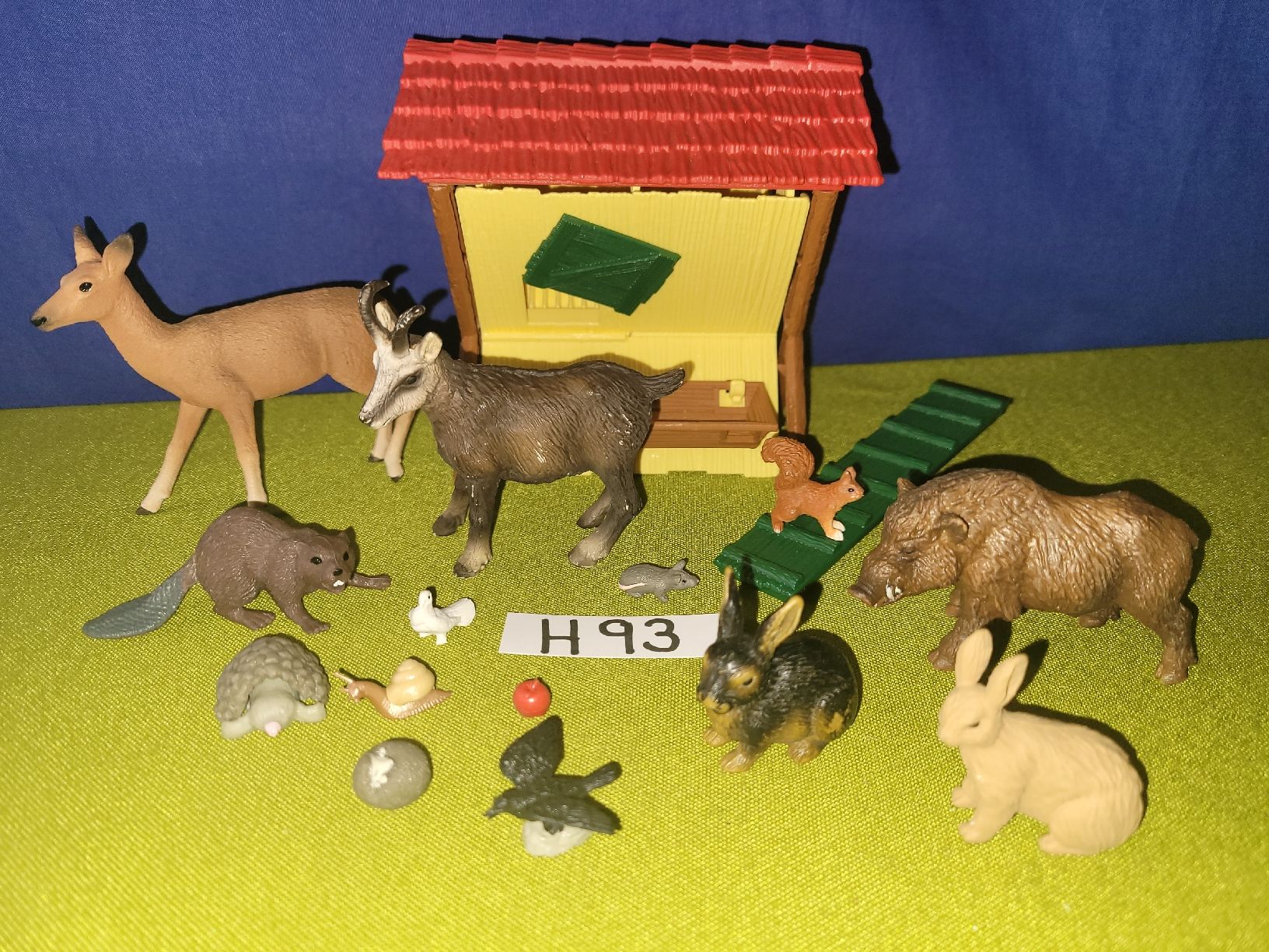 Schleich Giocattoli: Schleich Waldtiere,Futterstation H93 – Usato da Aarberg venduto da Fink010 5