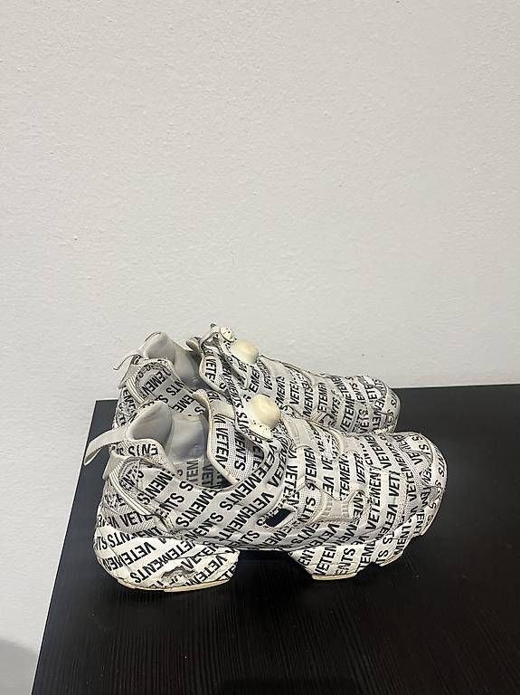 Scarpe da donna: REEBOK PUMP x VETEMENTS – Usato da Mendrisio venduto da yus_gtq7 1
